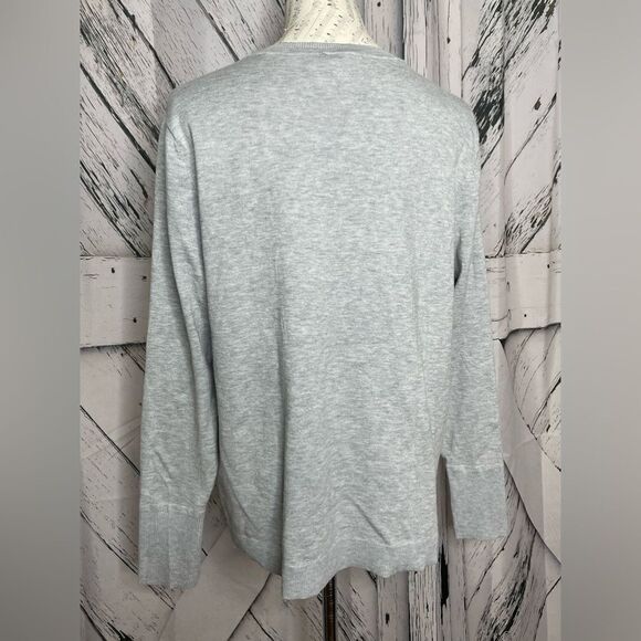 Chico’s Knit Button Front Leopard Print Cardigan Sweater Gray Large NWT - Picture 5 of 11